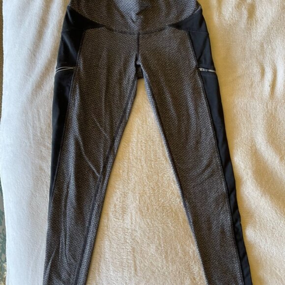 Athleta two tone legging - Picture 1 of 3